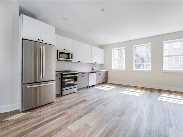 237 Washington Street image 1 of 33