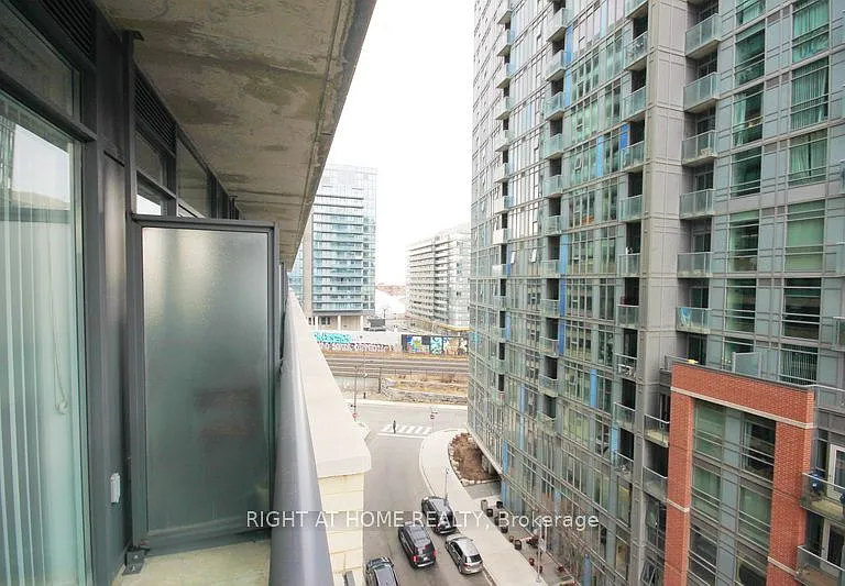 36 Lisgar St #831W — Photo 18