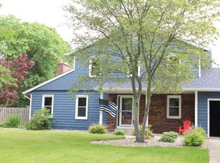 7800 Broadhill Ave, Richland, MI 49083