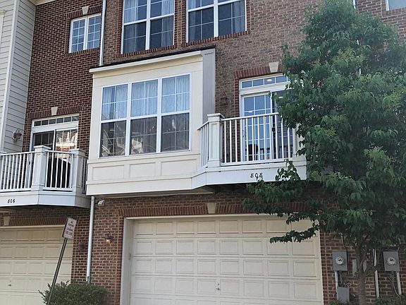 2nd image of 808 Branch Dr