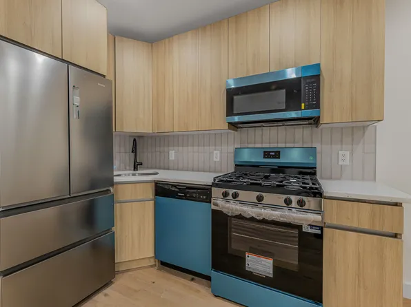 291 Kingsland Avenue image 8 of 10