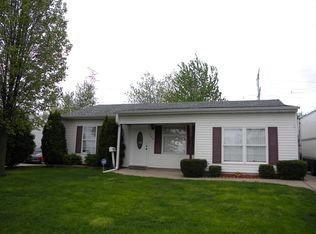 204 Hickory Ave, Romeoville, IL 60446