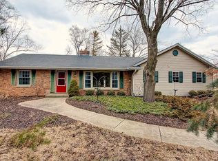 8341 N Regent Rd, Fox Pt, WI 53217