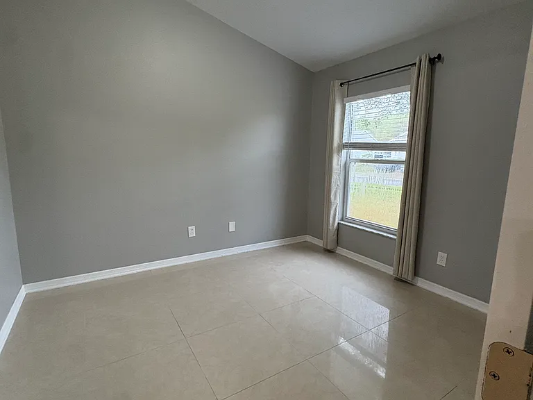 18139 Leafwood Cir — Photo 26