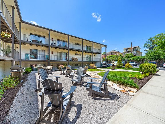 4th image of 3926-3934 Warwick Blvd #3928-01