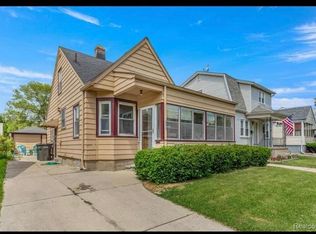 4575 Rosalie St, Dearborn, MI 48126