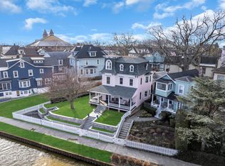 92 Lake Ave, Ocean Grove, NJ 07756
