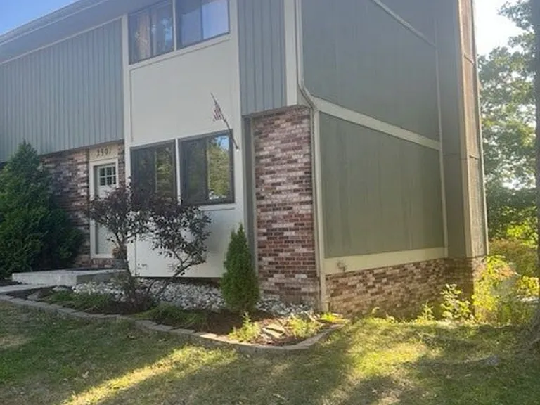 2901 Big Meadow Ct — Photo 4