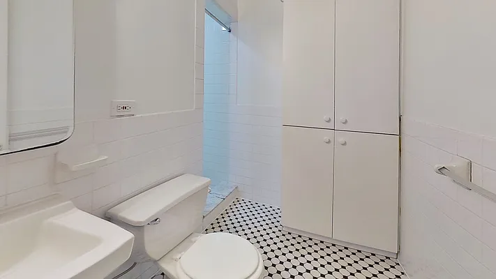 Rented by Compass | media 11