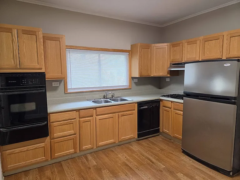 129 W End Ave — Photo 5