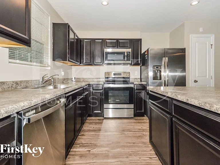 13851 N Mardenis Dr W — Photo 6