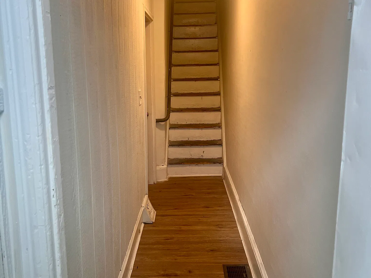 2 bed, 1000 sqft, $1,150 — Photo 3