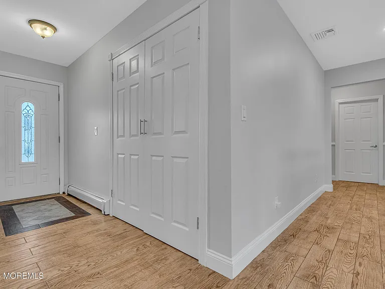 20 Venetian Ct — Photo 5