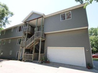 320 S 4th St UNIT 1, Ames, IA 50010