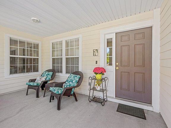 5th image of 45 Cardinal Ct