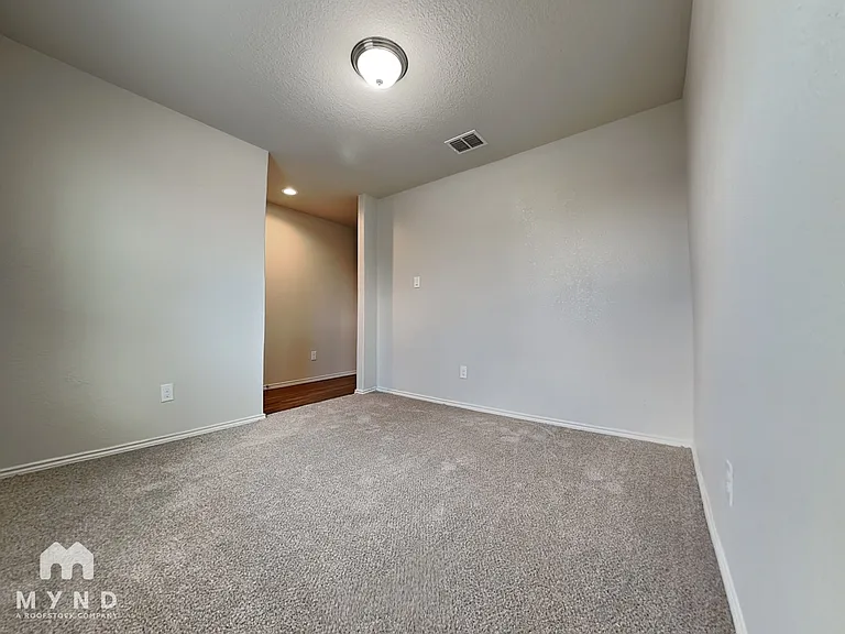 9421 Apple Ridge Ln — Photo 6