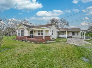 206 Stavena Rd, Wharton, TX 77488