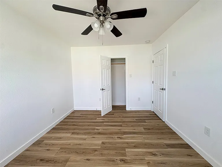 1717 W 4th St — Photo 11
