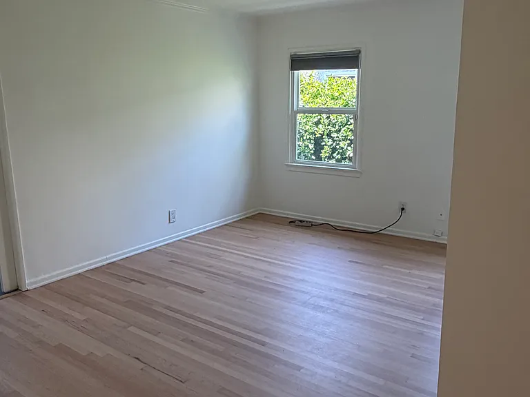 1221 S Curson Ave — Photo 36