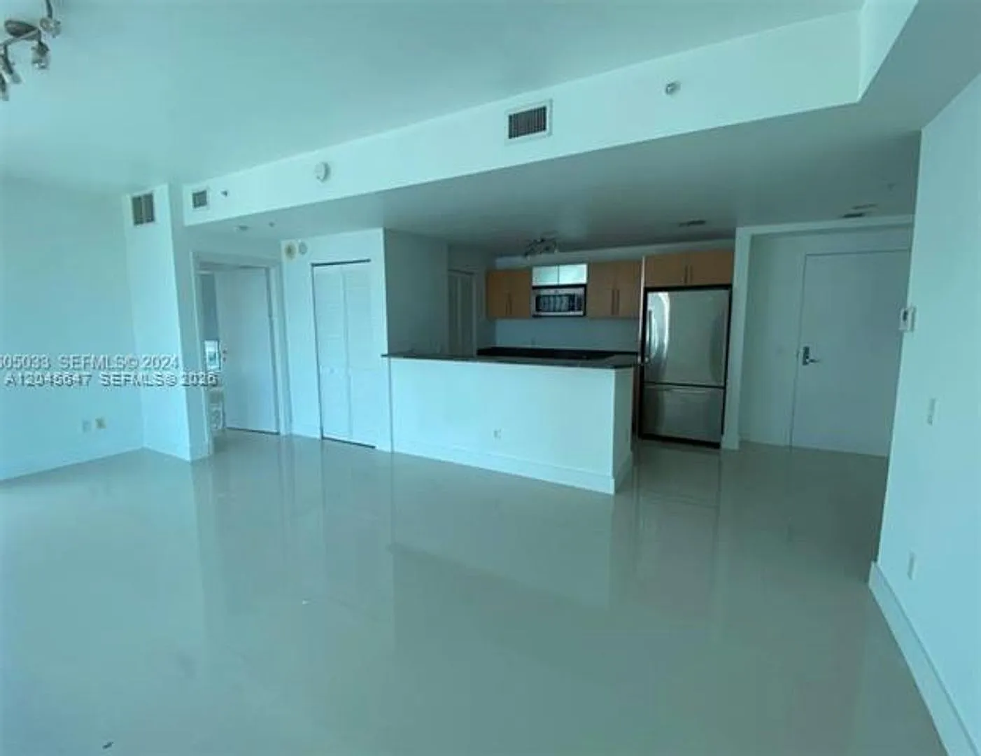 300 S Biscayne Blvd cu-T-2302, Miami, FL 33131 — Photo 1