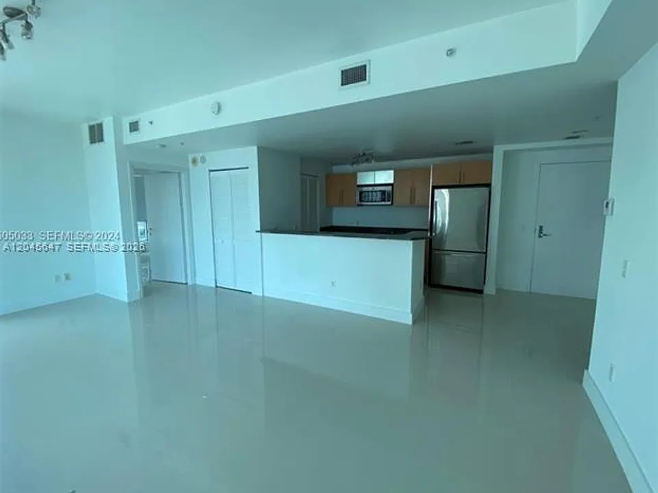 300 S Biscayne Blvd #CU-T-2302