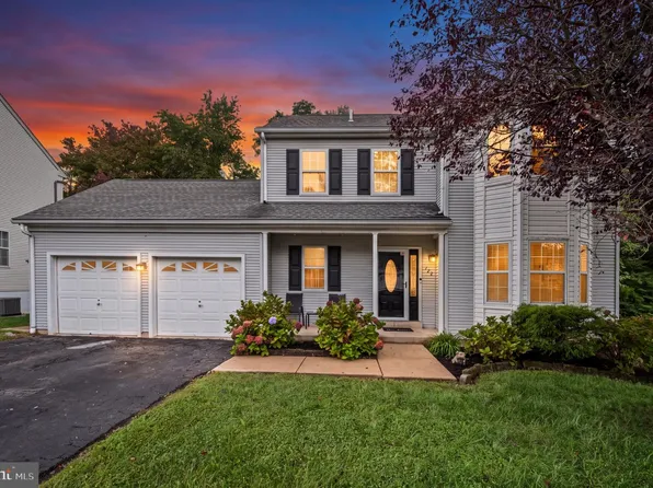 722 Springton Cir, Upper Chichester, PA 19014