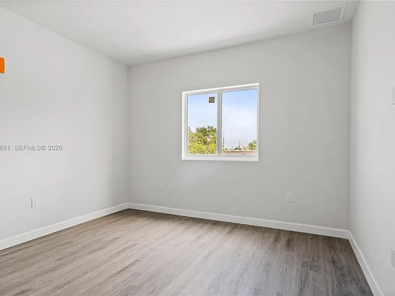 2311 NW 22nd Ave #202 — Photo 15