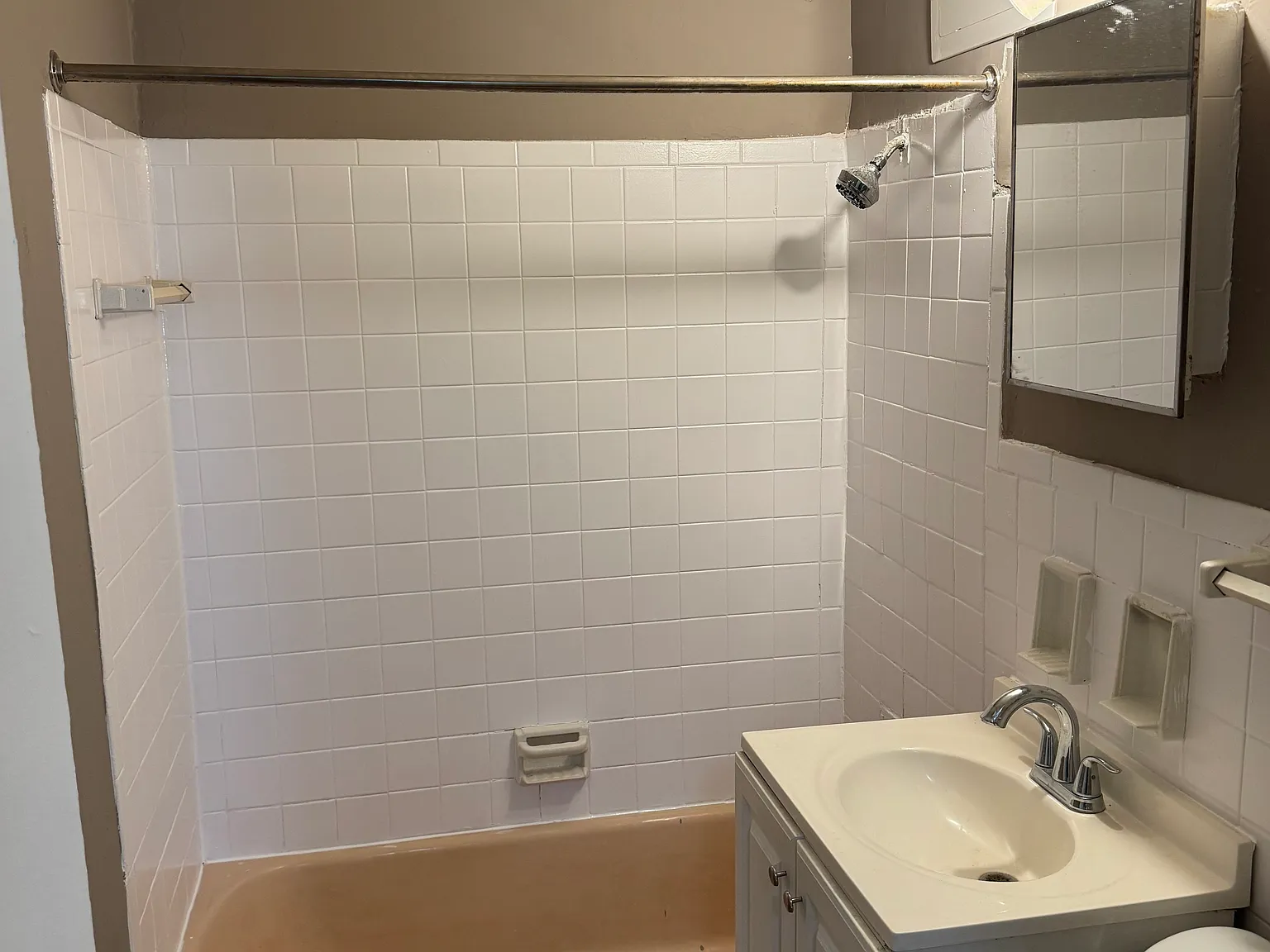 2 bed, 750 sqft, $1,400 — Photo 4