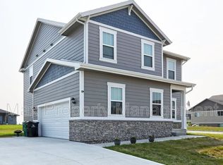 2302 SW 23rd St, Ankeny, IA 50023