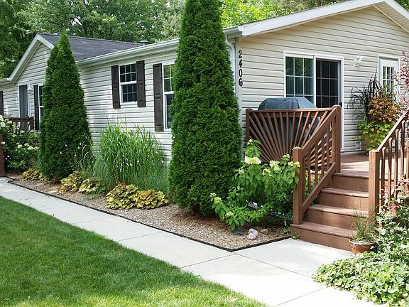 2 decks  beautiful landscape