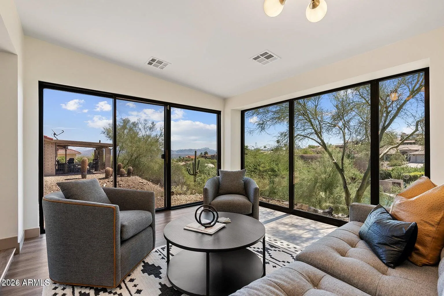 2 bed, 4.0 bath, 1585 sqft, $3,500 — Photo 4