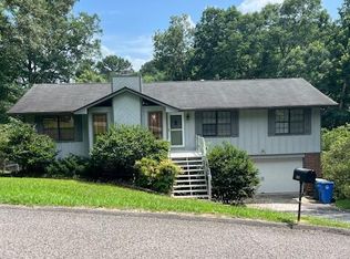 1992 N Ridge Rd, Hixson, TN 37343
