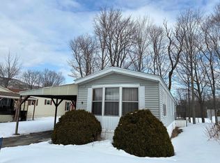 9 Paradise Street, Gorham, NH 03581