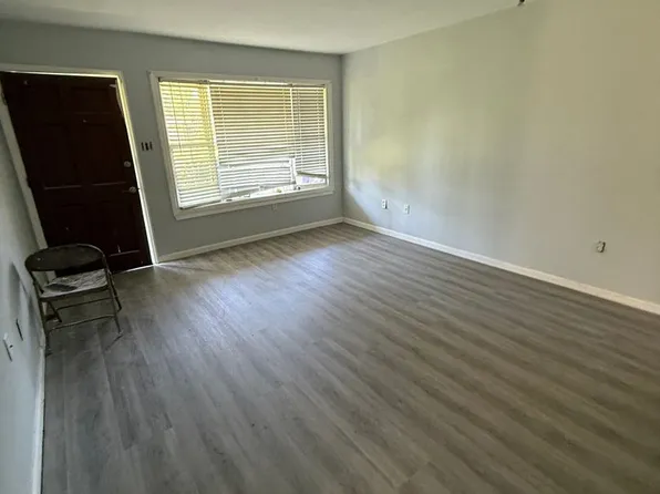 7467 Glenetta Ct, Baton Rouge, LA 70812