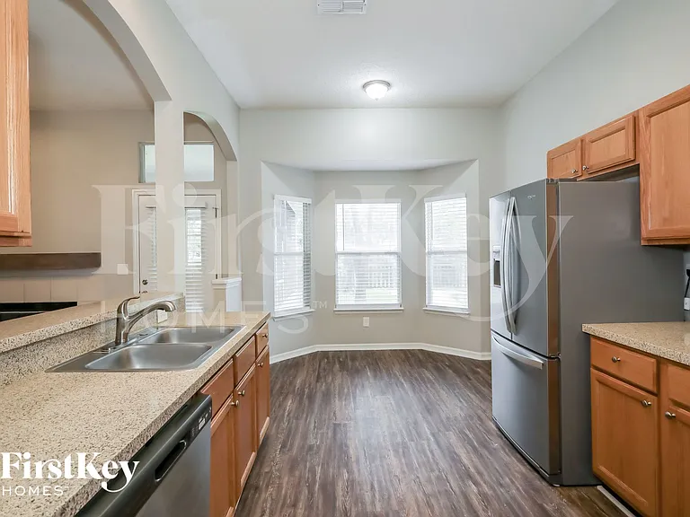1814 Weston Cir — Photo 6