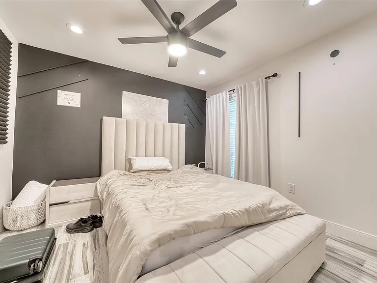 5911 Dawnridge Dr — Photo 23