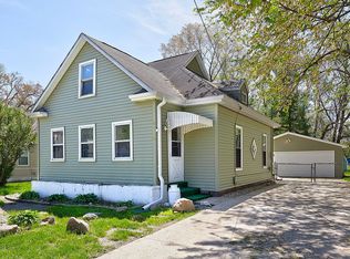 6110 Winona Ave, Des Moines, IA 50312