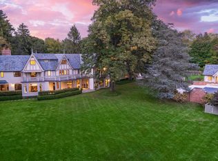 58 Greenley Rd, New Canaan, CT 06840