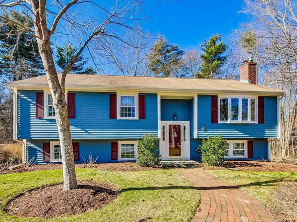84 Reservoir Run, Weymouth, MA 02190