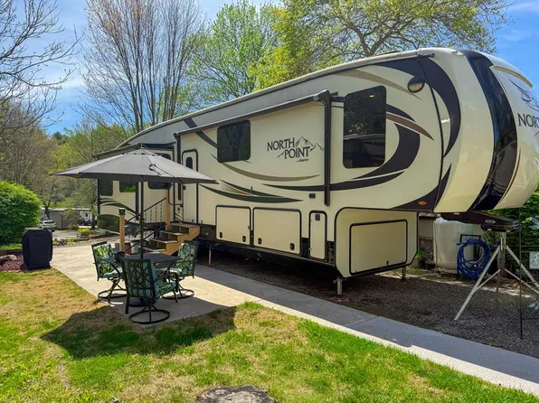 115 Apache Bnd, Blairsville, GA 30512