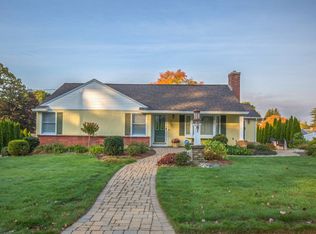 52 Laroche St, Ludlow, MA 01056