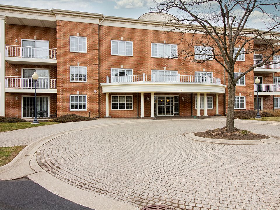 1st image of 124 Day St APT 309