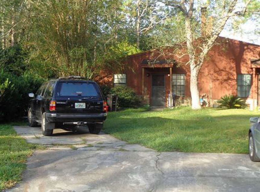 2nd image of 4130 NE 17th Ter