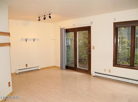 2nd image of 807 7th Ave