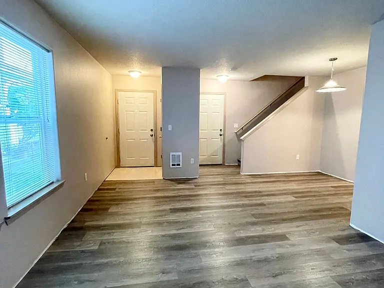 8516 NE Knott St — Photo 4