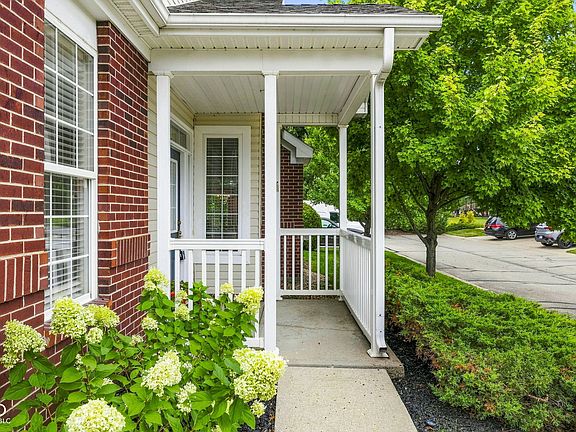 3rd image of 10968 Lemongrass Dr