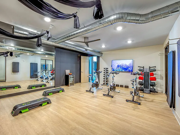 Yoga & Spin Room