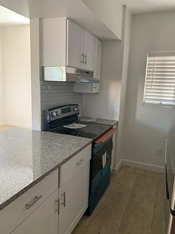 1410 E Hedrick Dr #2 — Photo 4