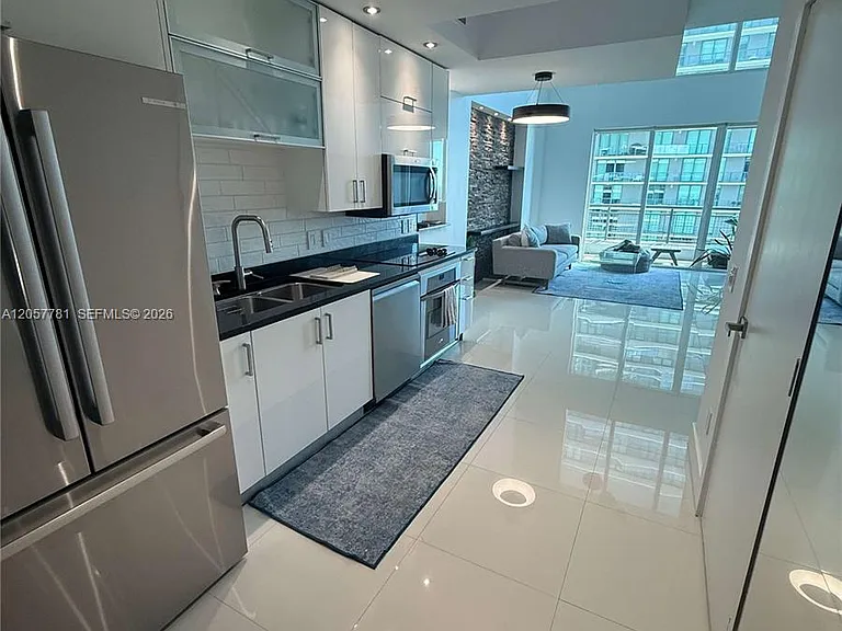 60 SW 13th St #3808 — Photo 2