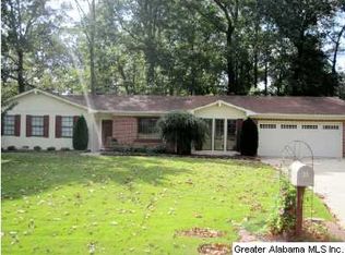 806 Honeysuckle Dr, Fultondale, AL 35068